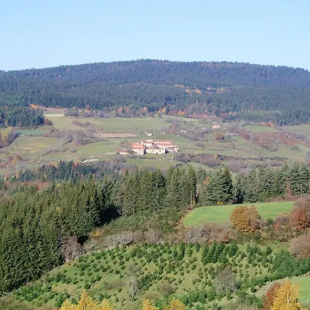 Holiday home Maison De 3 Chambres Avec Jardin Clos A Pal De Senouire